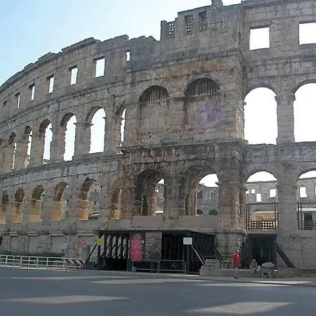1965 Pula