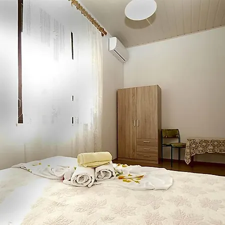 1965 Hotel 4*