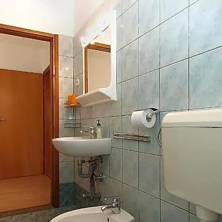 1965 Hotel
